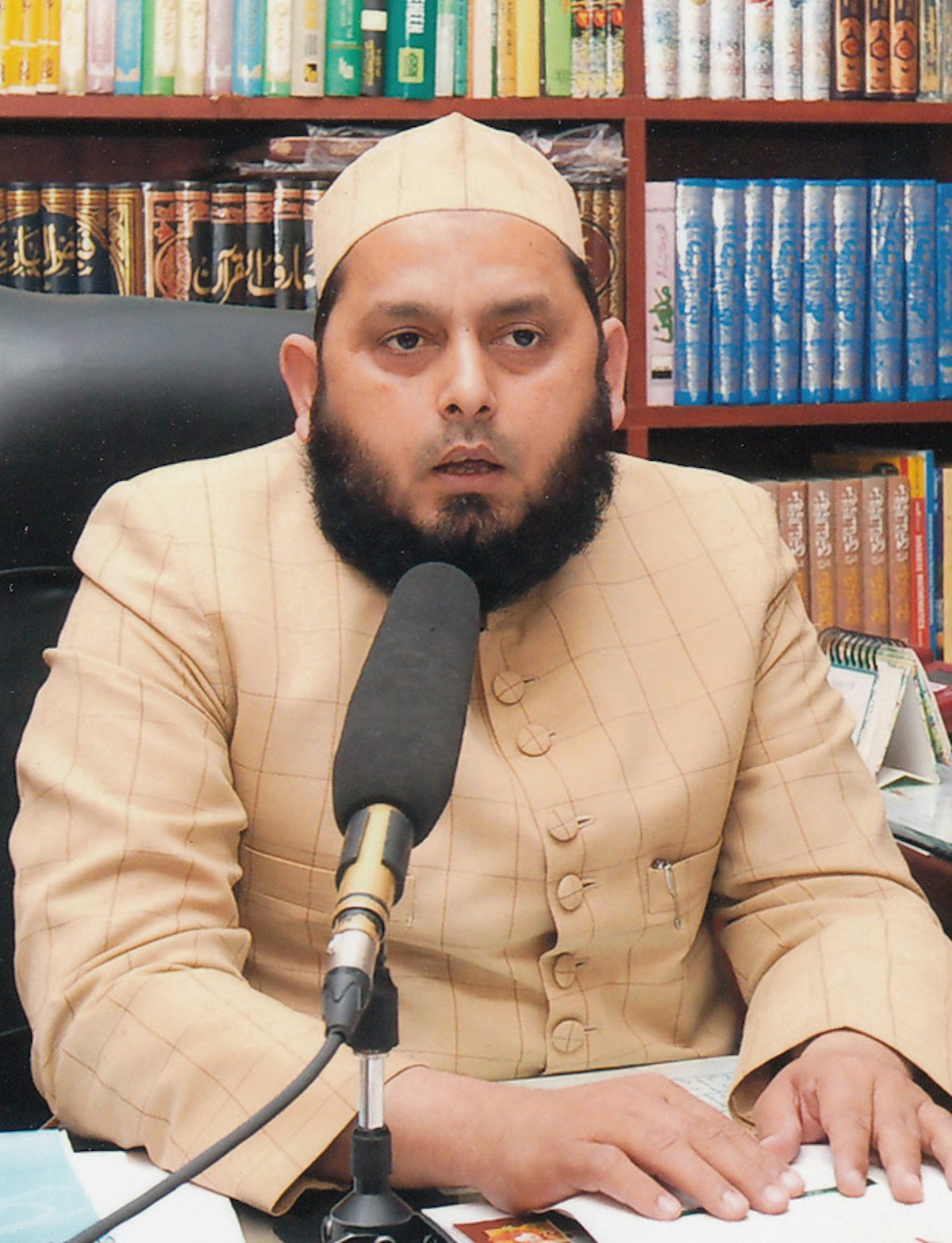 Maulana Khalid Rasheed Farangi Mahli, head of the Islamic Centre of India.