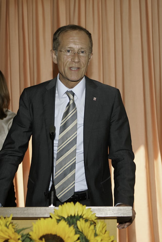 Axel Wintermeyer, Minister of State and head of the Chancellery of Hesse, addressed a gathering held at the national Baha'i center in Germany, 3 July 2014, to mark the 50th anniversary of the European Baha'i House of Worship.