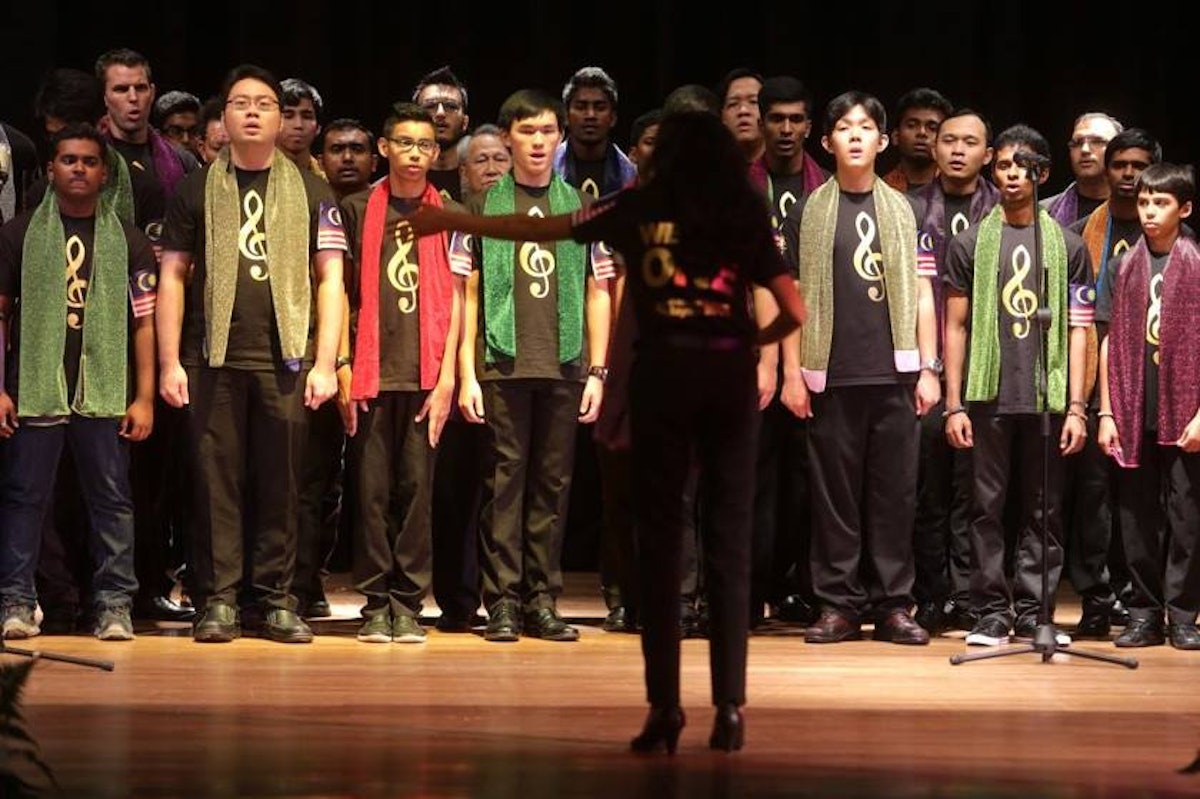 Un coro de 95 miembros del primer Festival Bahá'í Malayo de Música actuó en la Devocional Merdeka por la Unidad el domingo 31 de agosto, en conmemoración del Día de la Independencia.