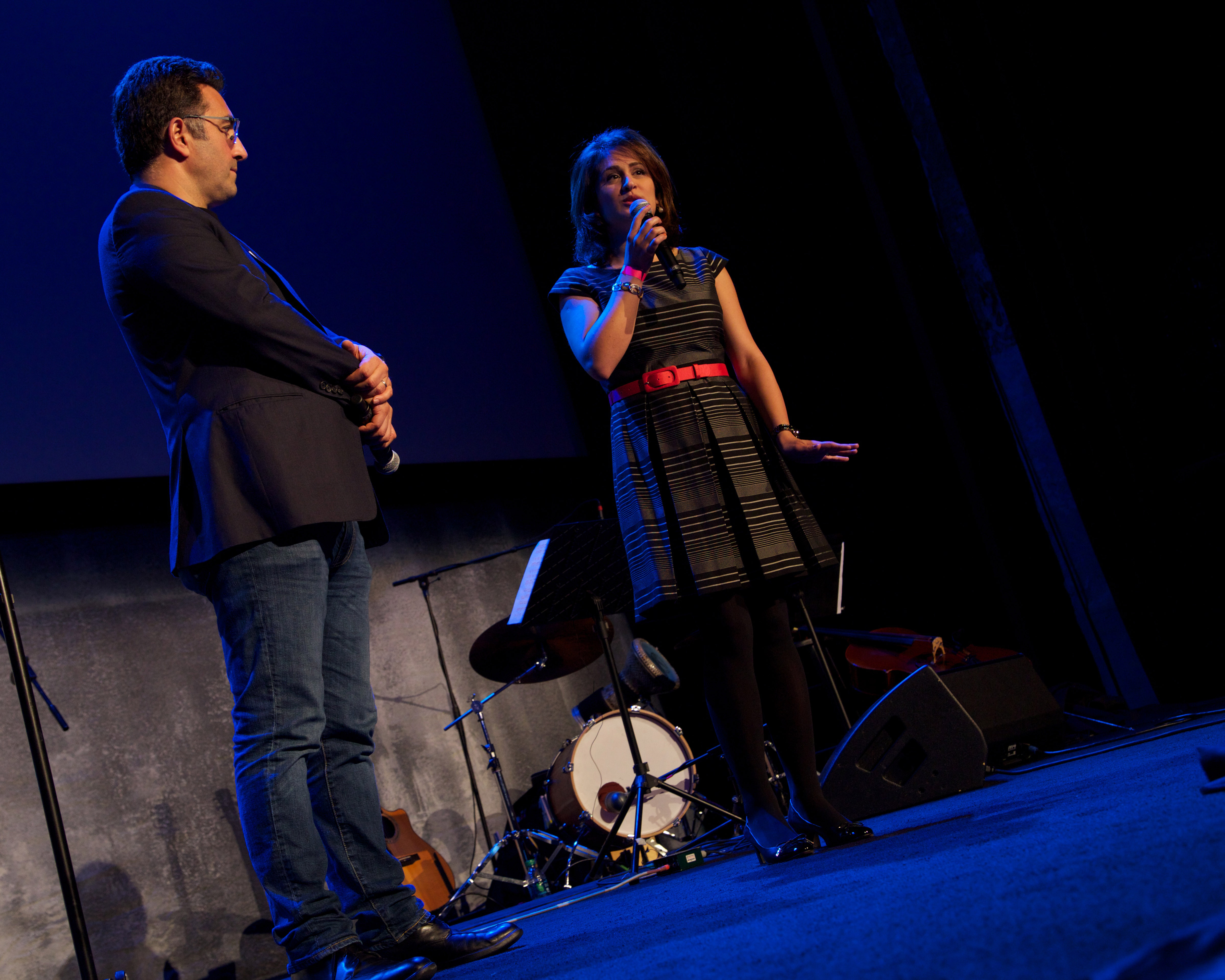 Maziar Bahari conducts an interview with Niknaz Aftahi at the Education is Not a Crime – Live 2015 event in Los Angeles on 27 February 2015.