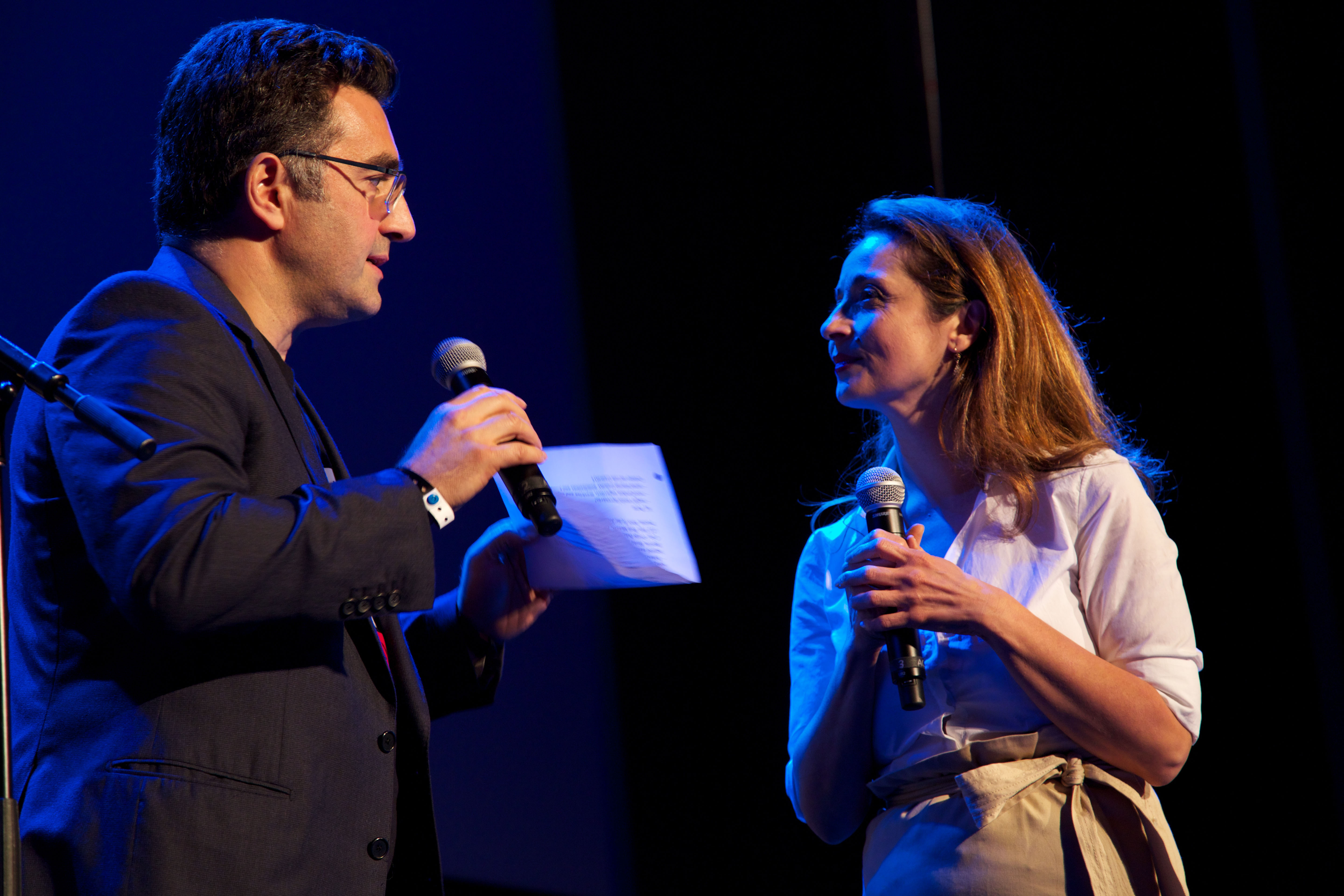 Maziar Bahari conducts an interview with Marjan Davoudi at the Education is Not a Crime – Live 2015 event in Los Angeles on 27 February 2015.