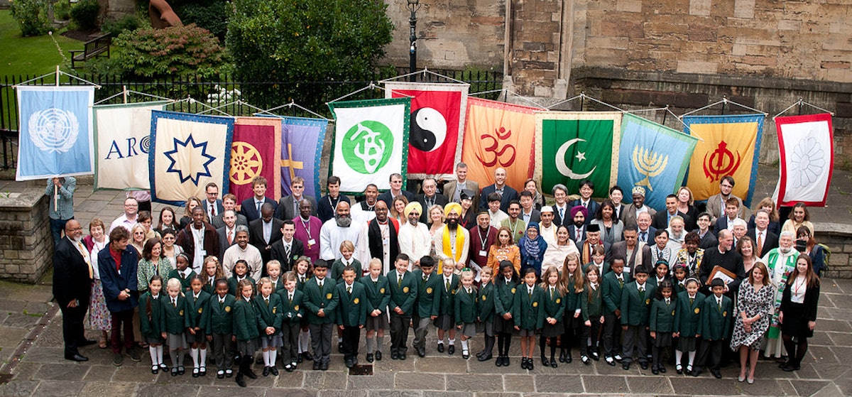 نمایندگان ٢٤ گروه دینی در همایش «ایمان به آینده» در بریستُل از هشتم تا نهم سپتامبر شرکت کردند.