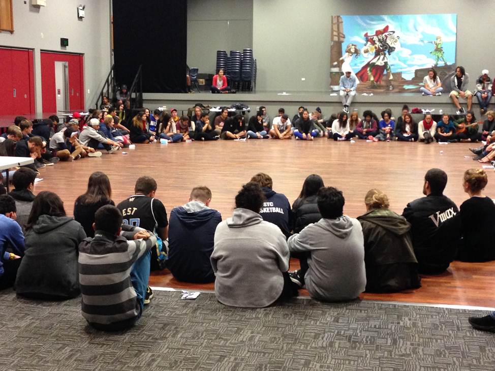 Youth at a gathering on the concept of a life of service in New Zealand, July 2015.