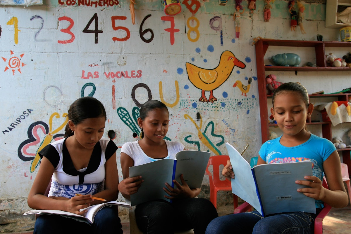 Classes for the moral and intellectual development of youth have been a feature of the Baha’i community’s contribution to well-being and peace in Colombian society.