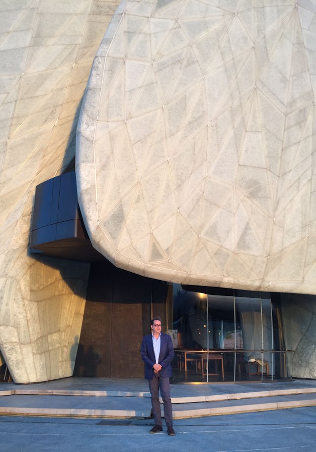 سیامک حریری طراح معمار معبد بهائی در شیلی