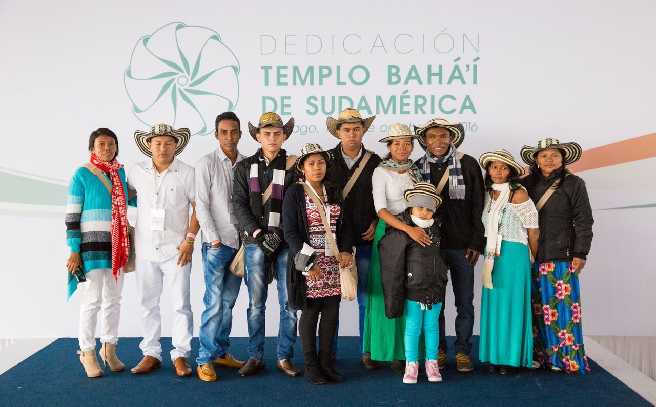 حدود ۲۵۰ نفر از اقوام بومی نقاط مختلف آمریکای جنوبی روز پایانی کنفرانس را با بازدیدی ویژه از معبد آغاز نمودند.