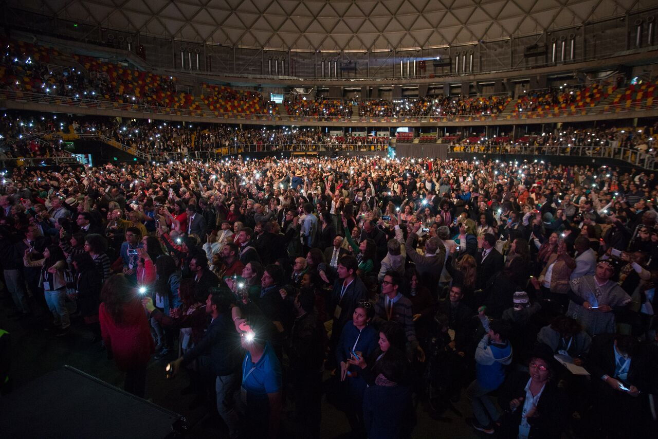 شرکت کنندگان در جلسۀ غروب آخر ین روز کنفرانس.