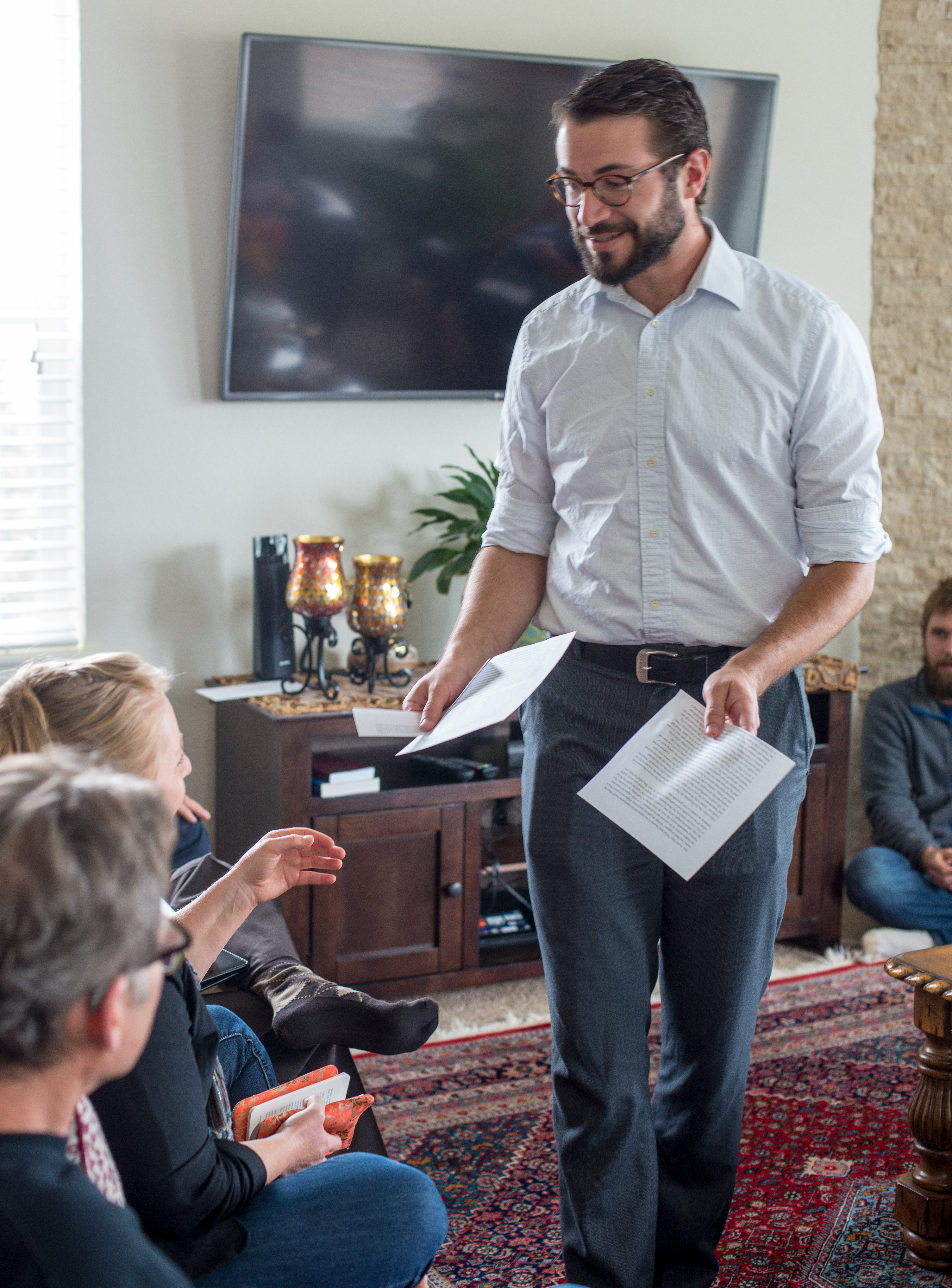 A community prepares for devotions at a Ridvan celebration in Windsor, Colorado, USA.