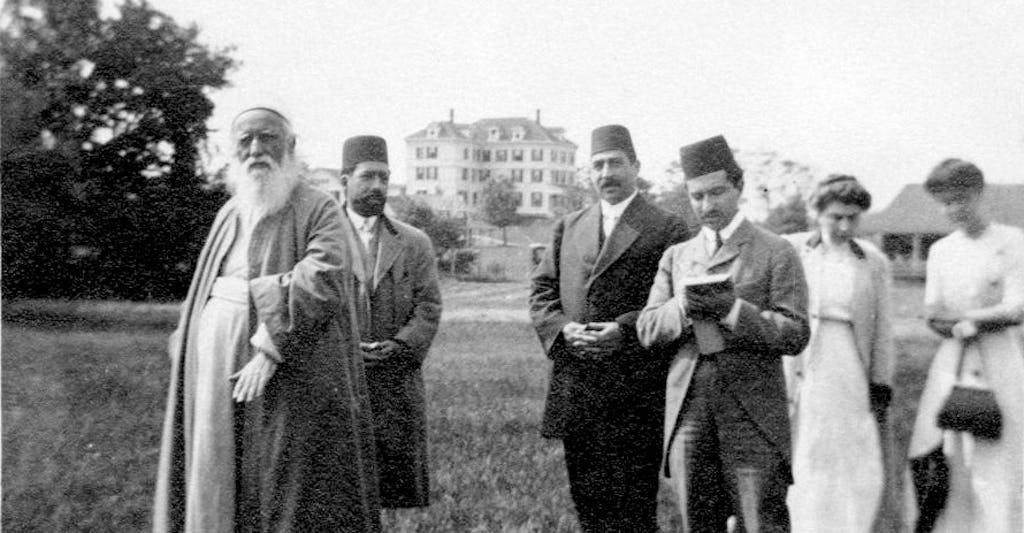 'Abdu'l-Baha visits Green Acre in 1912. (Photo from centenary.bahai.us)