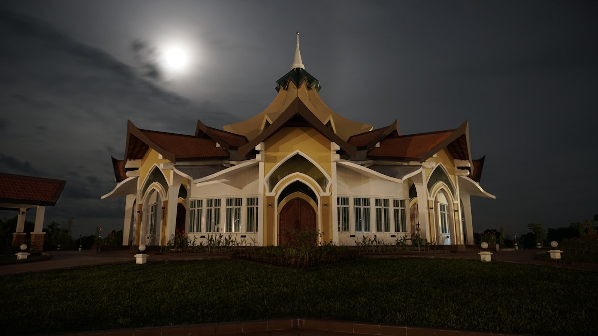 The House of Worship in Battambang at night