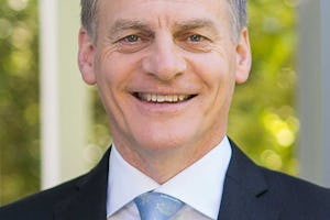 بیل انگلیش، نخست وزیر نیوزیلند، در پیامی به مناسبت دویستمین سال تولد حضرت بهاءالله جامعه بهائی را مخاطب قرار داد.