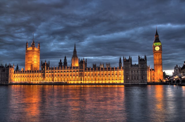 The British Parliament building in London (photo courtesy of Maurice, Wikimedia Commons)