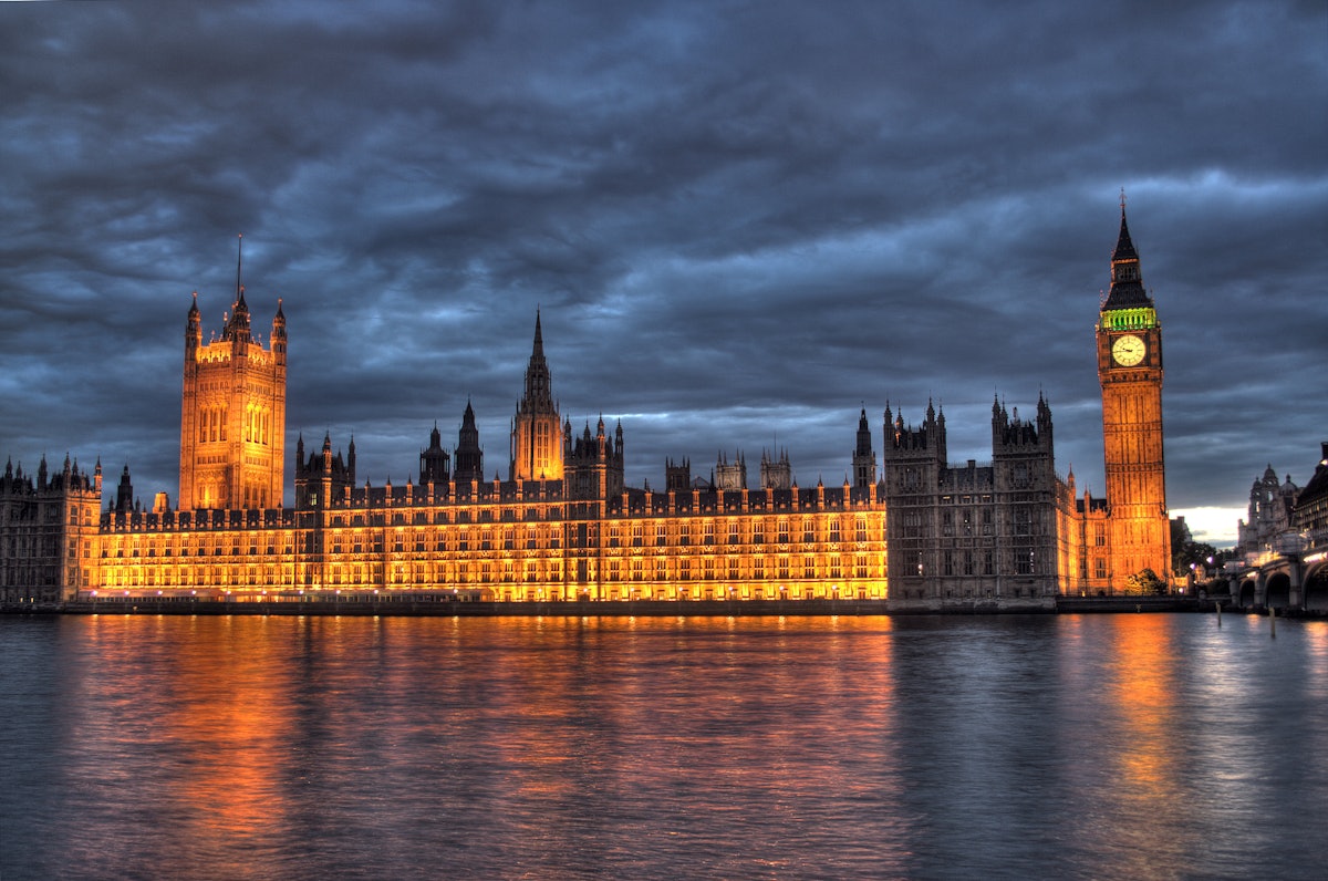 ساختمان پارلمان انگلستان در لندن (عکس از موریس، Wikimedia Commons)
