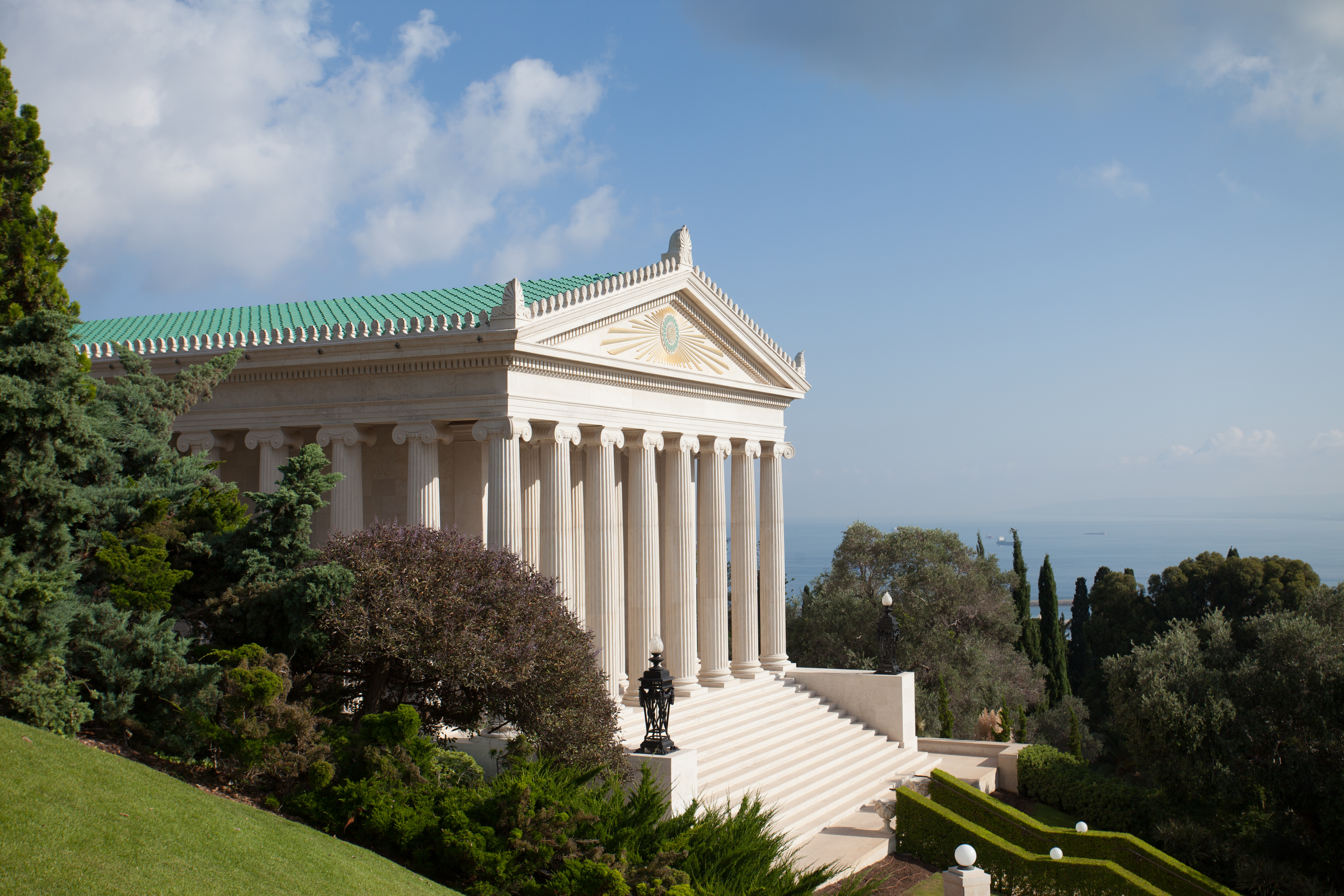 The Palladio Museum exhibition was organized by Margraf, the company from Chiampo that cut and chiseled the marble for the International Baha’i Archives building, shown here.