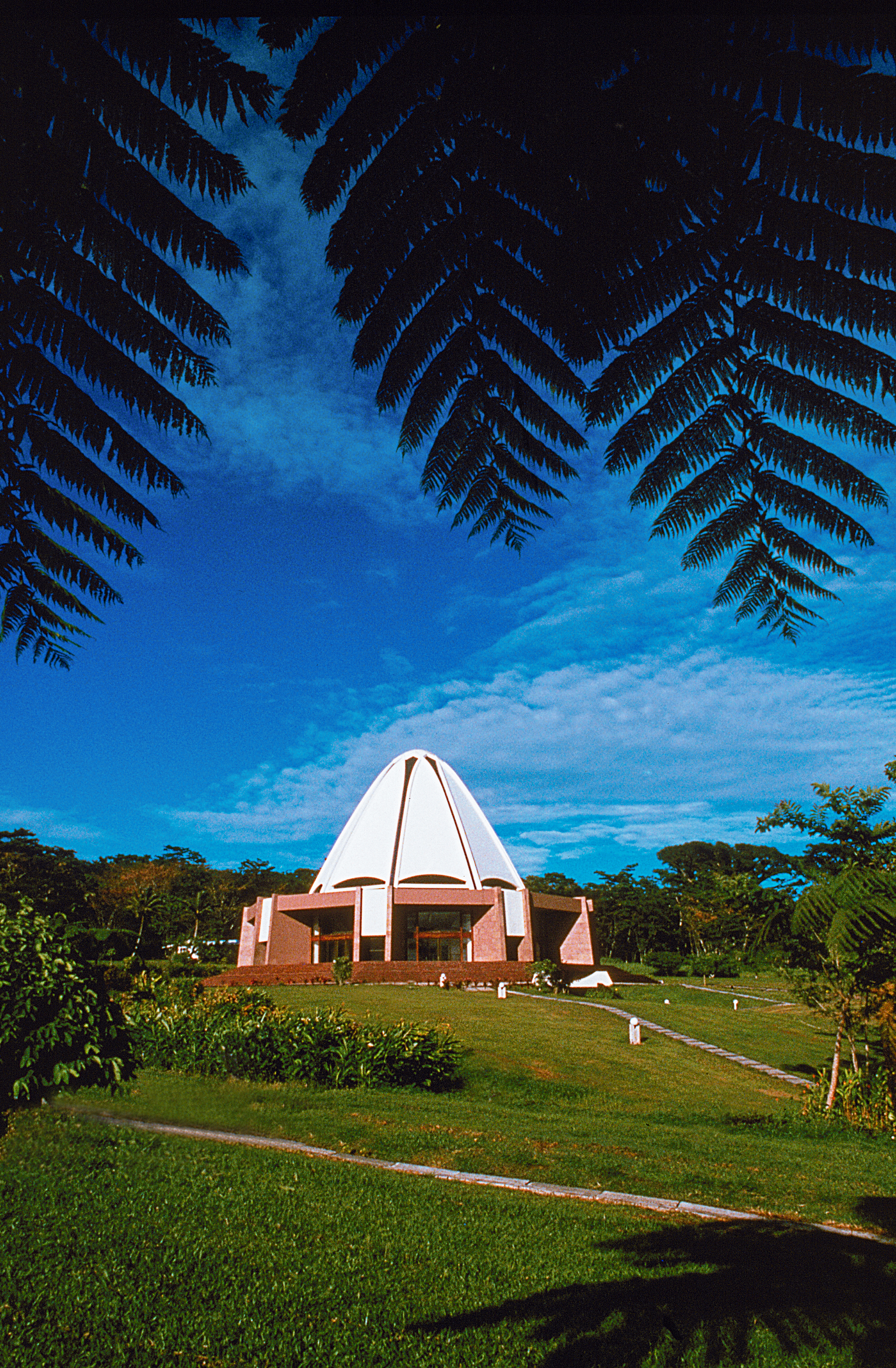 The Palladio Museum exhibition was organized by Margraf, the company that cut and chiseled the marble for the Continental Baha’i House of Worship in Samoa.