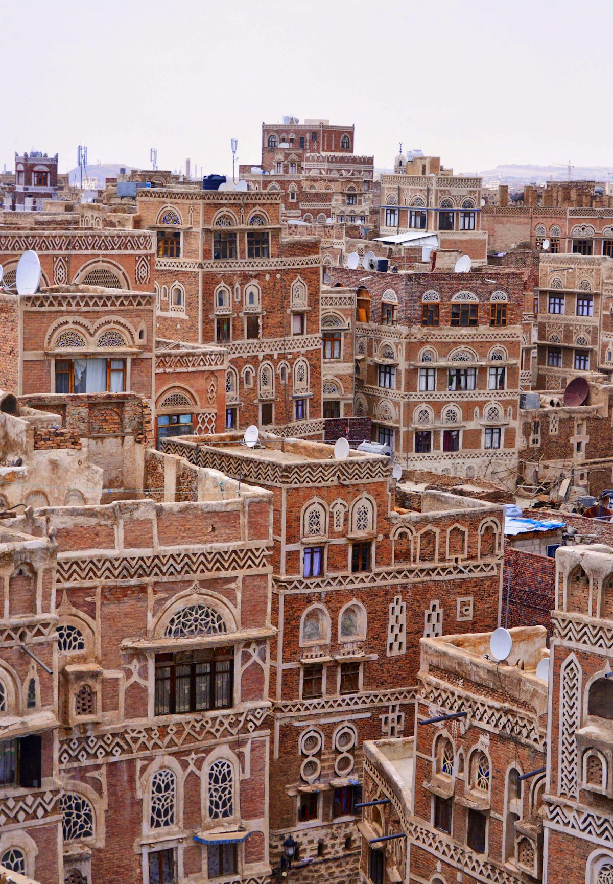 Imagen de la ciudad vieja de Sana’a. Sana’a es la ciudad más grande de Yemen. Fotografía: Rod Waddington.