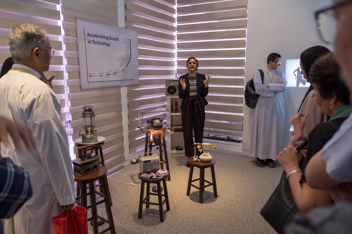 In zone 3 of the exhibition, a young lady plays the part of museum curator explaining how scientific progress in the 19th century was interconnected with the spiritual impulse released with the coming of a new Revelation from God.