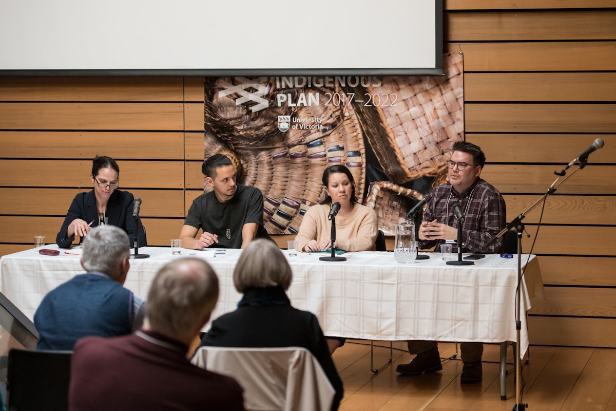 From left to right: Prof. Lisa Dufraimont, Associate Professor, Osgoode Hall Law School; Robert Clifford, PhD candidate, Osgoode Hall Law School; Prof. Sarah Morales, Assistant Professor, University of Ottawa Law School; Douglas S. White, Director, Centre for Pre-Confederation Treaties and Reconciliation, Vancouver Island University and Councillor and Chief Negotiator of the Snuneymuxw First Nation in Nanaimo, BC.
