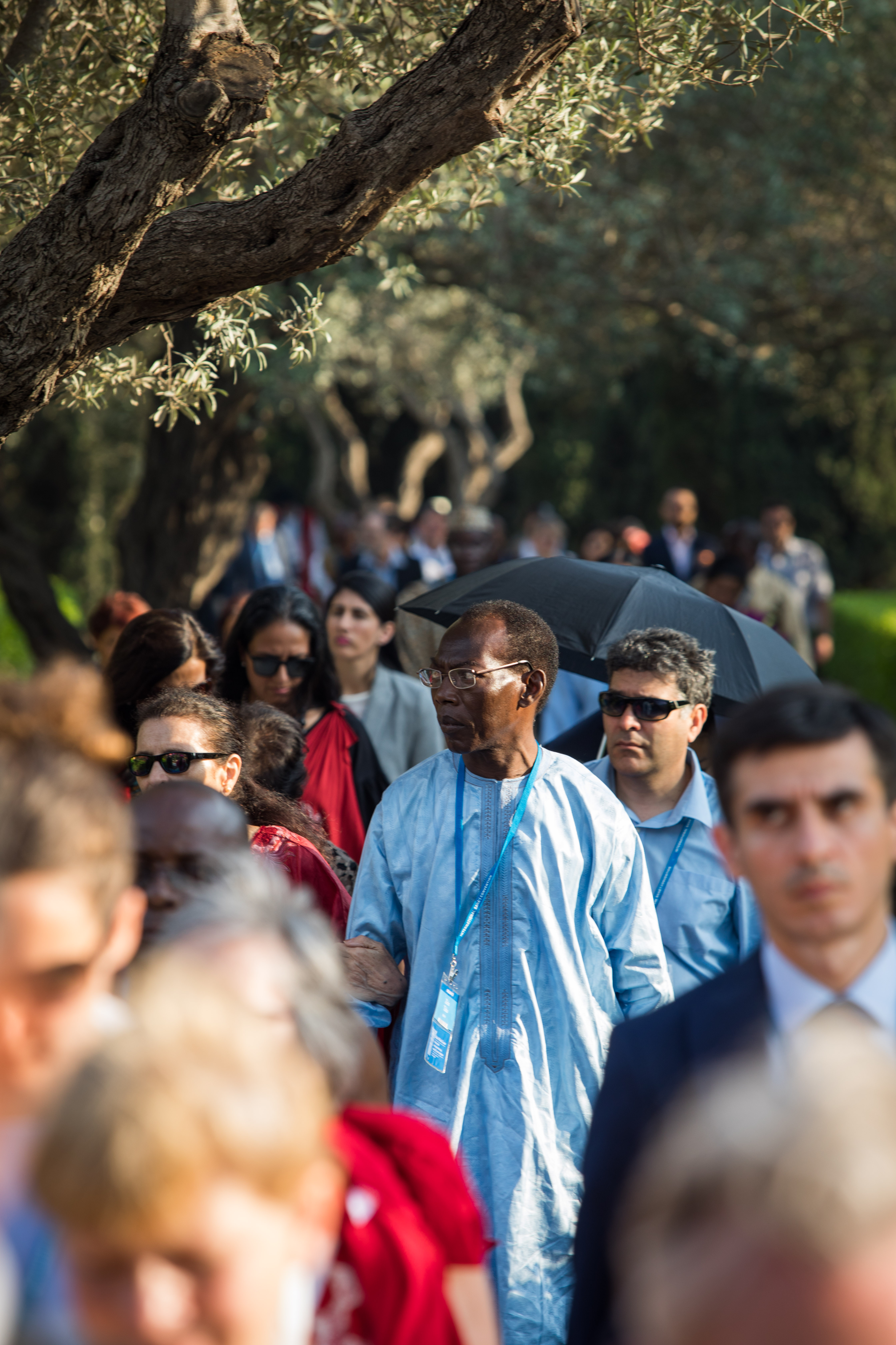 پس از مراسم روحانی، مهمانان حاضر در بهجی آرامگاه حضرت بهاءالله، مقدس‌ترین مکان برای بهائیان را طواف کردند.