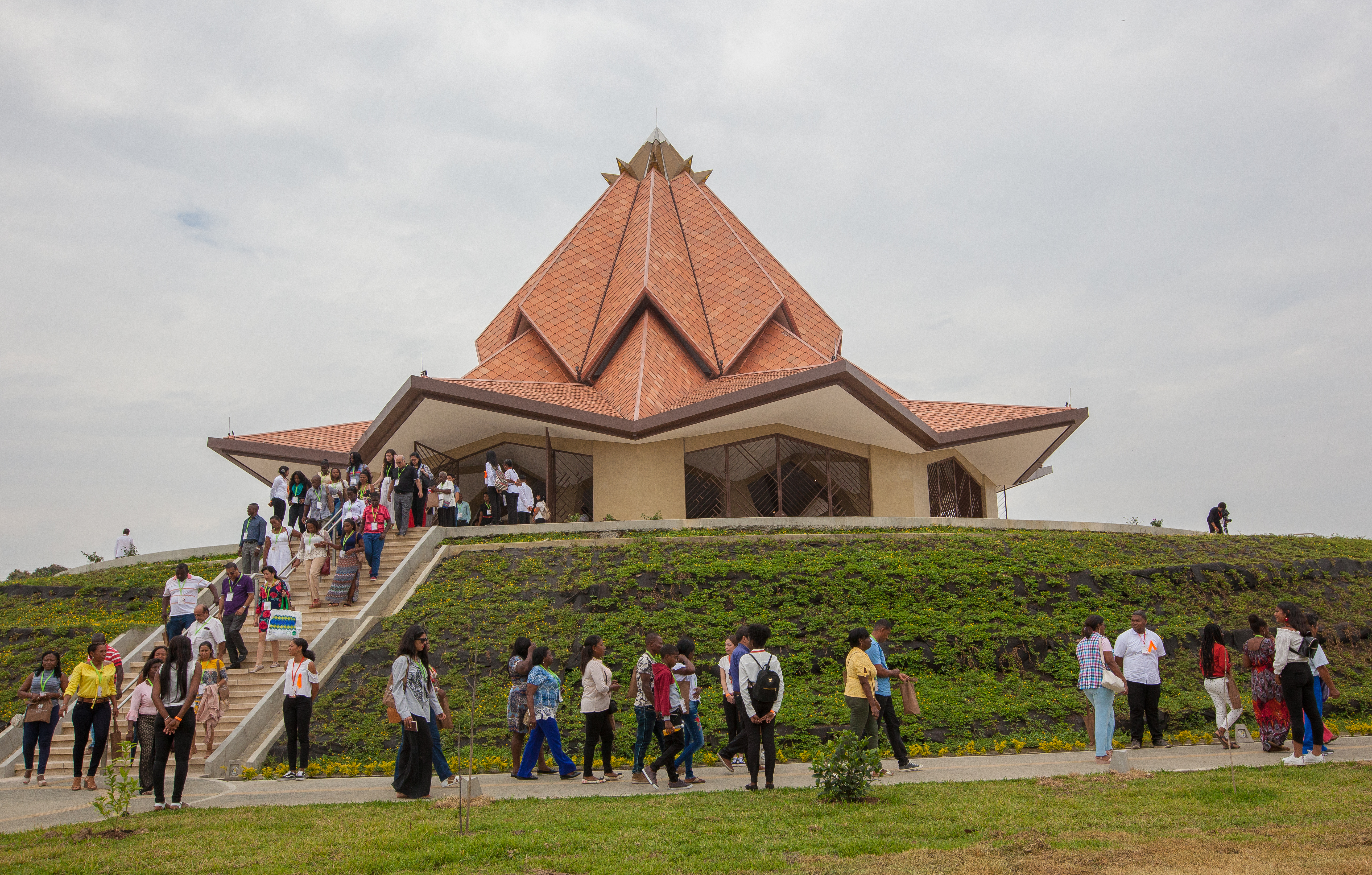 More than 300 people, mostly from nearby towns, visited the House of Worship in Norte del Cauca, Colombia, on Sunday.