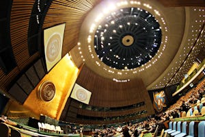 La propuesta describe un órgano de gobierno internacional más sólido, basado en las Naciones Unidas. (Foto de Basil D Soufi, en Wikimedia Commons)