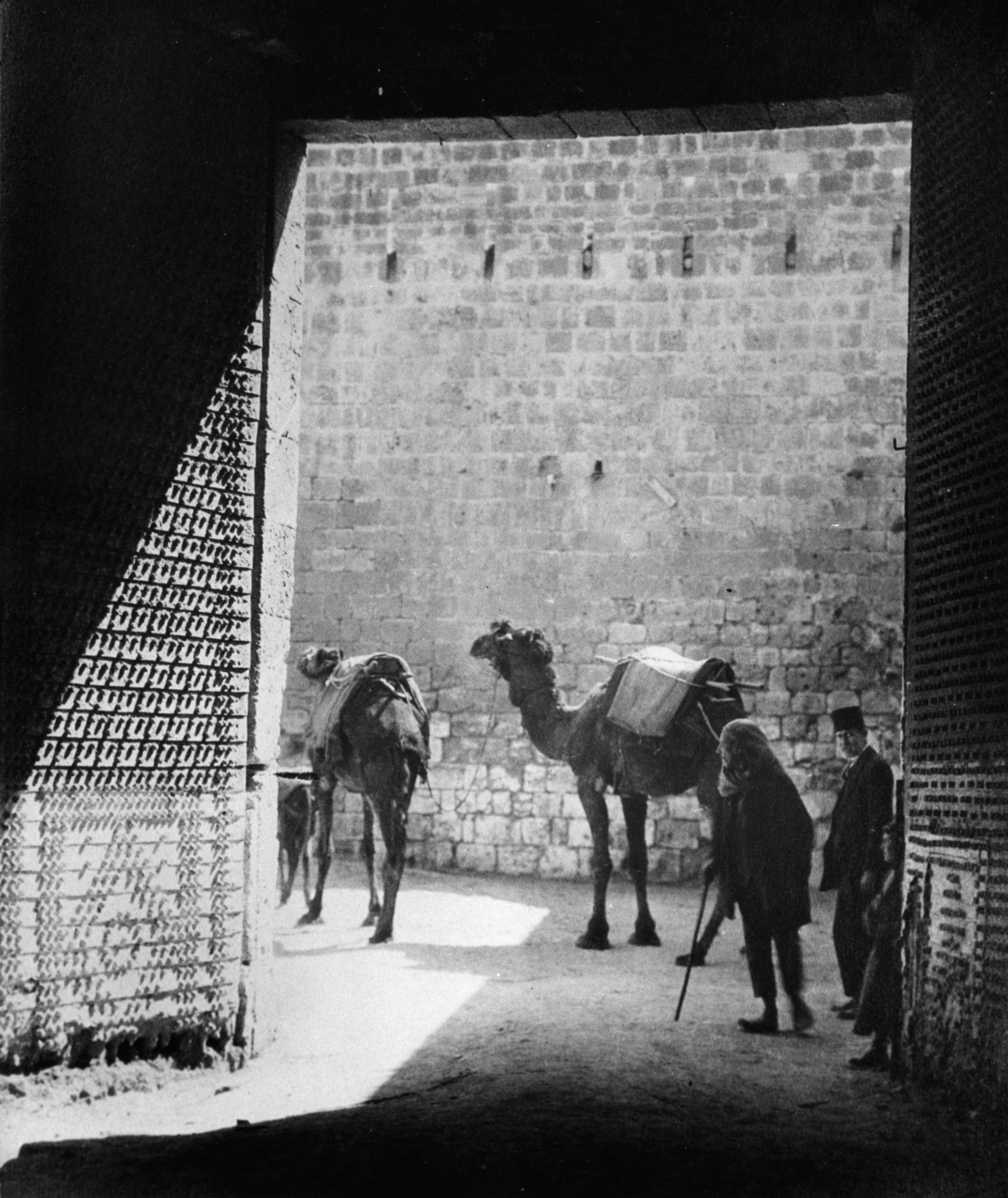 This 1921 photo shows the land gate from inside the old city of ‘Akká. When He eventually left the confines of the city in 1877, Bahá’u’lláh left through this gate.