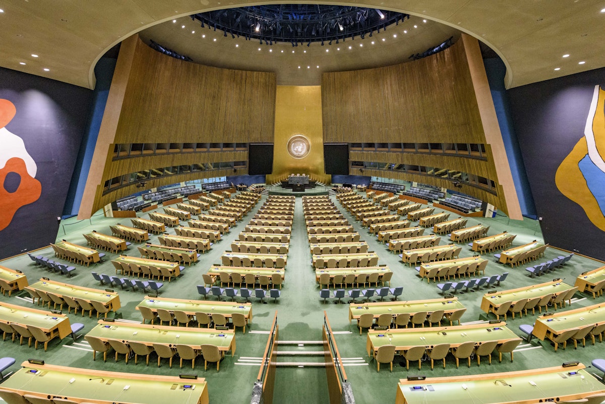 نمایی از سالن مجمع عمومی در مقر اصلی سازمان ملل متحد (عکس از سازمان ملل متحد/منوئل الیاس)