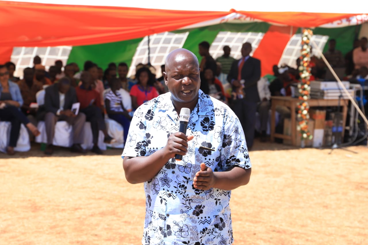 Area chief Josephat Indabwa spoke during the groundbreaking celebration of the local Baha’i House of Worship in Matunda Soy, Kenya.