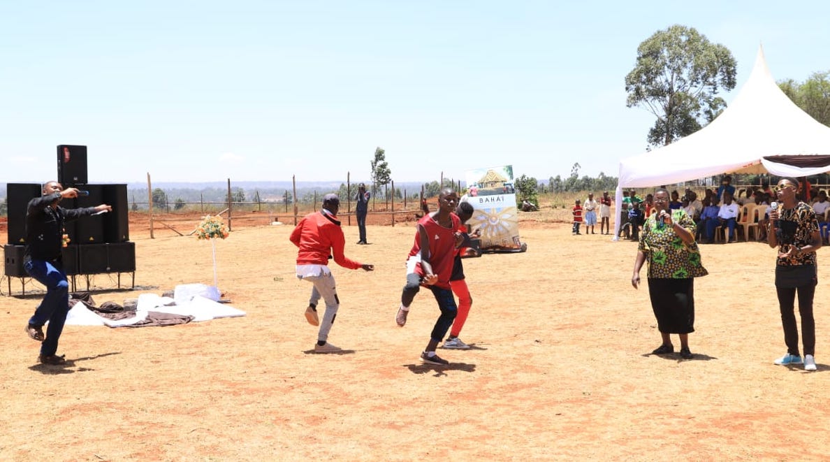 A local band performs a musical and dance piece about the significance of a Baha’i House of Worship.