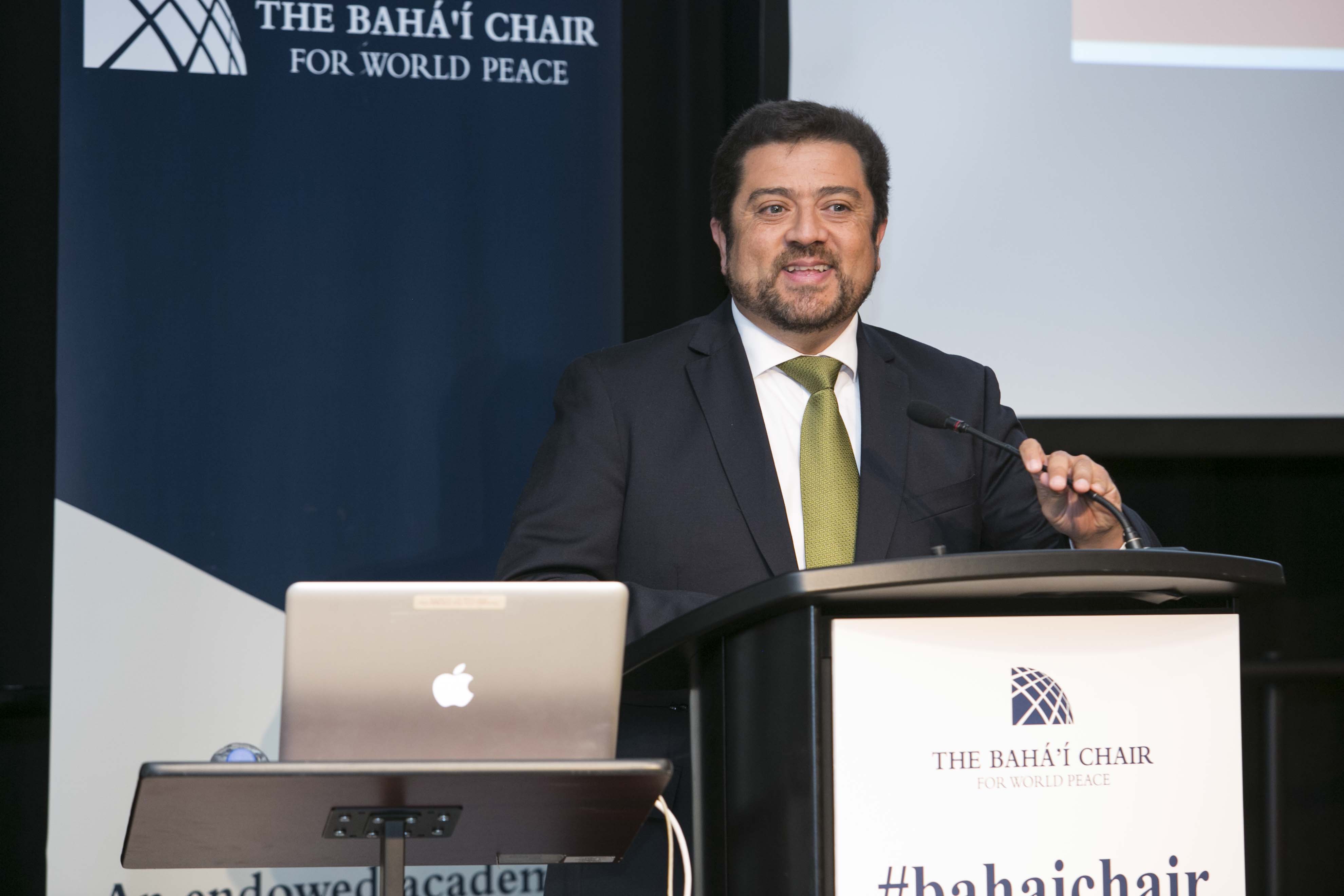 Research is also suggesting to putting into effect one’s own life plans also promotes wellbeing, explained Rodrigo Marquez, who is the Coordinator for the Human Development Report in the U.N. Development Program in Chile. Dr. Marquez highlighted the need to expand the ability of people to have the freedom and capabilities to make the decisions they want in their lives. By cities enabling people to meet their basic needs—such as food, a home, or safety—residents can become more capable of carrying out such decisions.