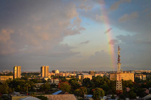 En Kinshasa, República Democrática del Congo, la comunidad bahá’í está ayudando a organizar reuniones para reflexionar sobre las contribuciones positivas de la religión a la sociedad y el poder de la fe para unificar y para impulsar la paz.