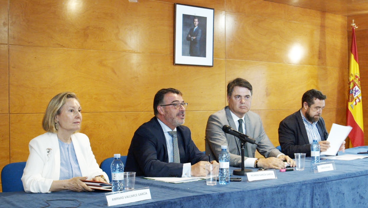 (From left) Defense ministry official Amparo Valcarce, UAM Professor Ricardo Garcia, and members of Spain’s parliament Carlos Rojas and Miguel Gutiérrez all spoke on a panel about politics and radicalization. Ms. Valcarce, Mr. Rojas, and Mr. Gutiérrez are members of three of Spain’s four main political parties.