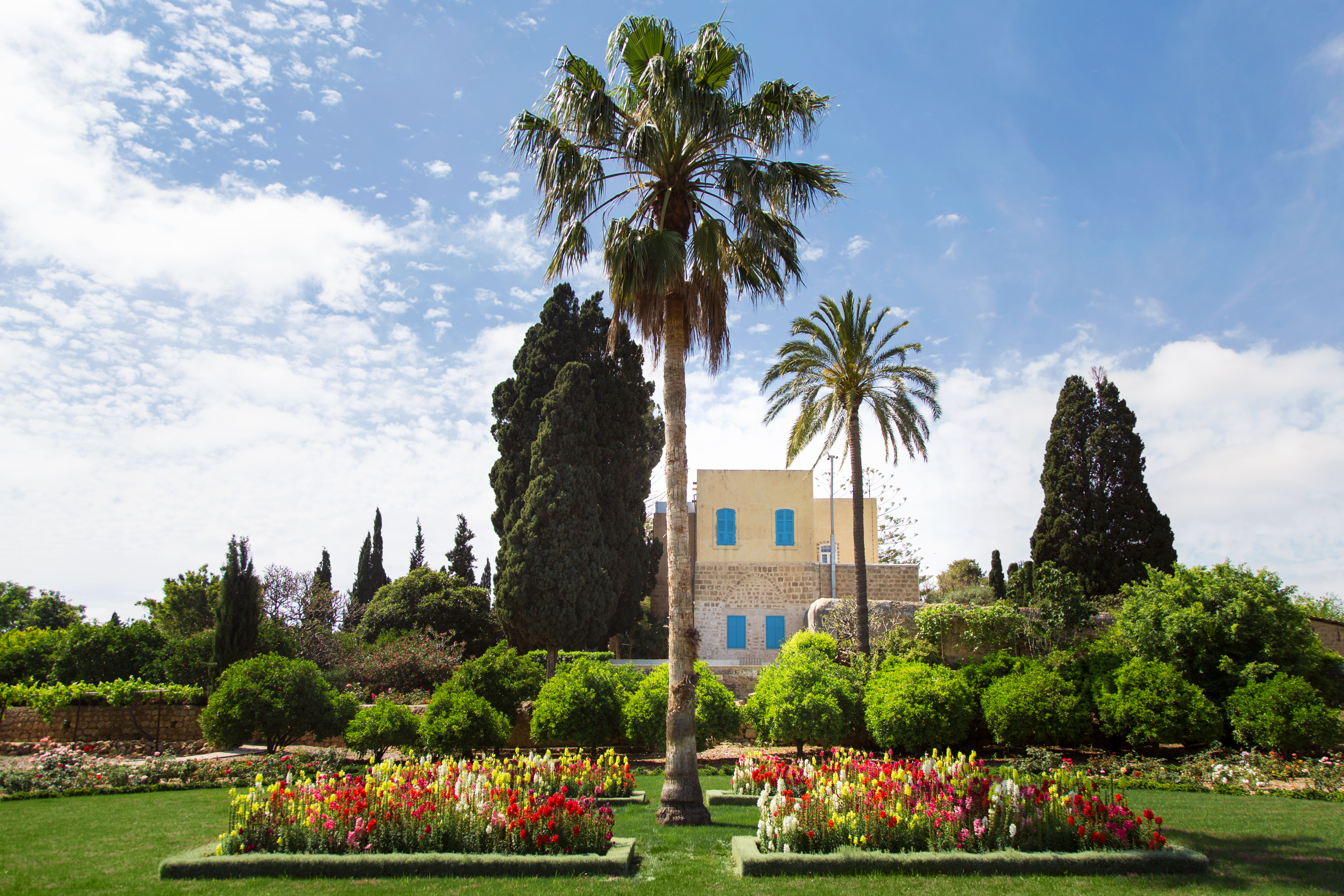 Pilgrims visit the Mansion of Mazra’ih, where Bahá’u’lláh resided when He finally left the prison city of Akka at the request of the local authorities.