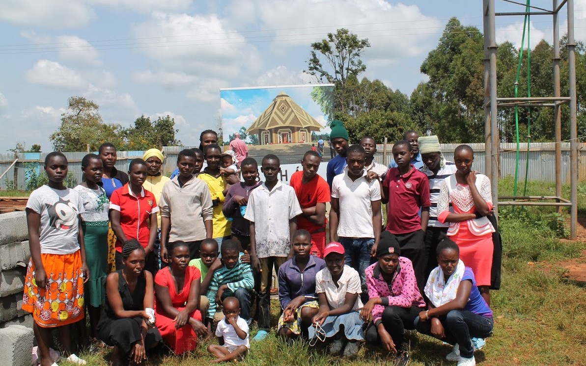 Teachers of spiritual and moral education classes for children visit the Temple site to reflect on the development of their activities.