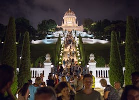 گشایش باغهای بهایی در شب ۱۶ و ۱۷ اکتبر با استقبال بیش از شانزده هزار نفر بازدید کننده روبرو شد.