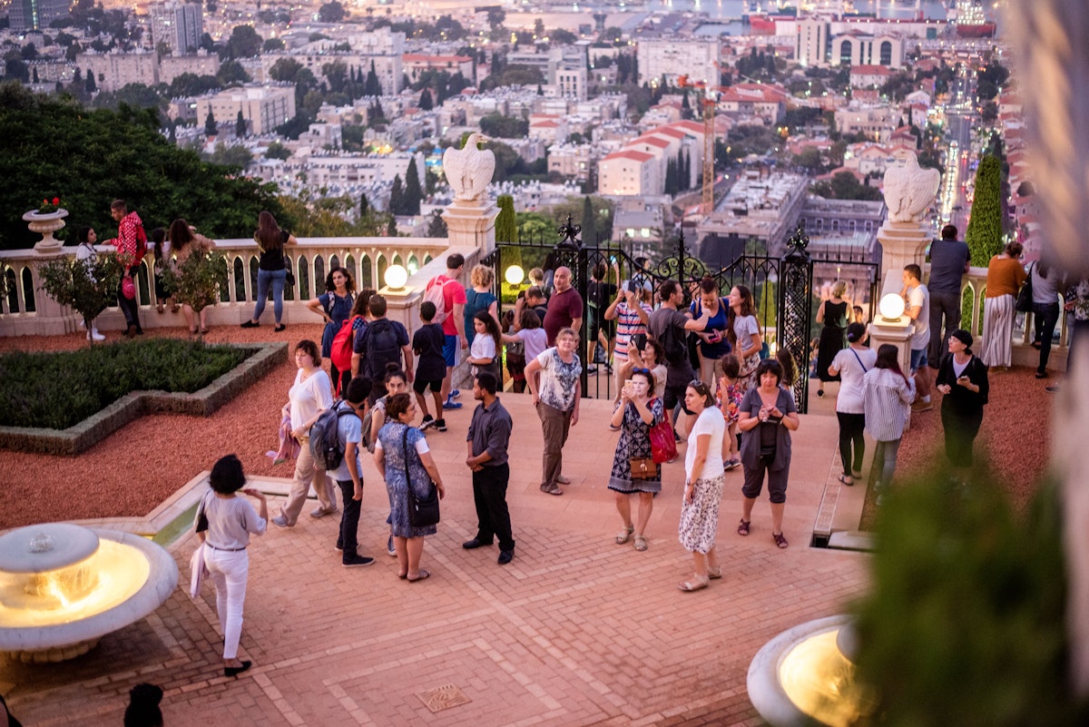 More than 16,000 people from Haifa and the surrounding municipalities visited the terraces as part of a special program held in honor of the bicentenary.