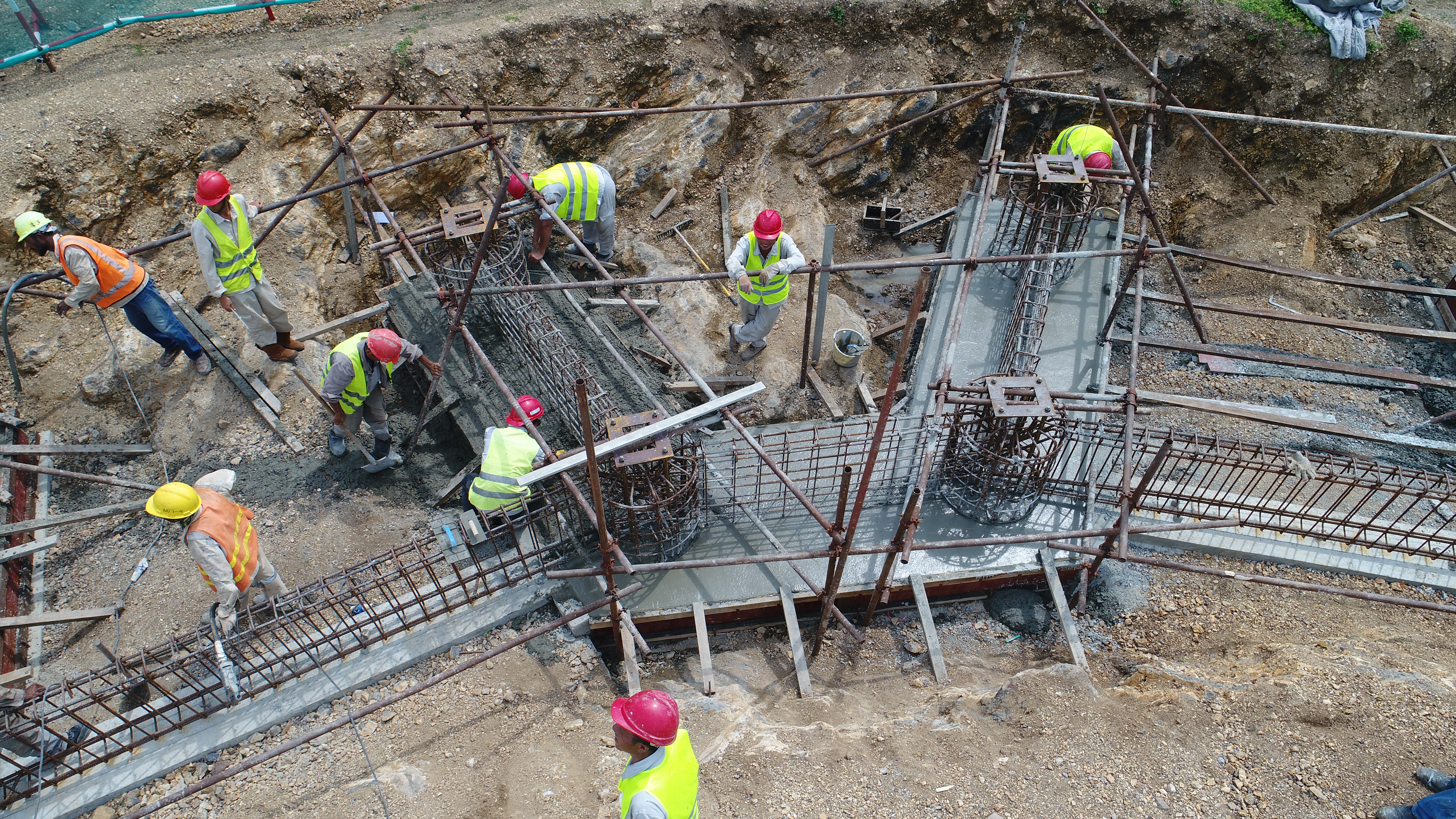 Construction workers are advancing the work on the Papua New Guinea Temple.