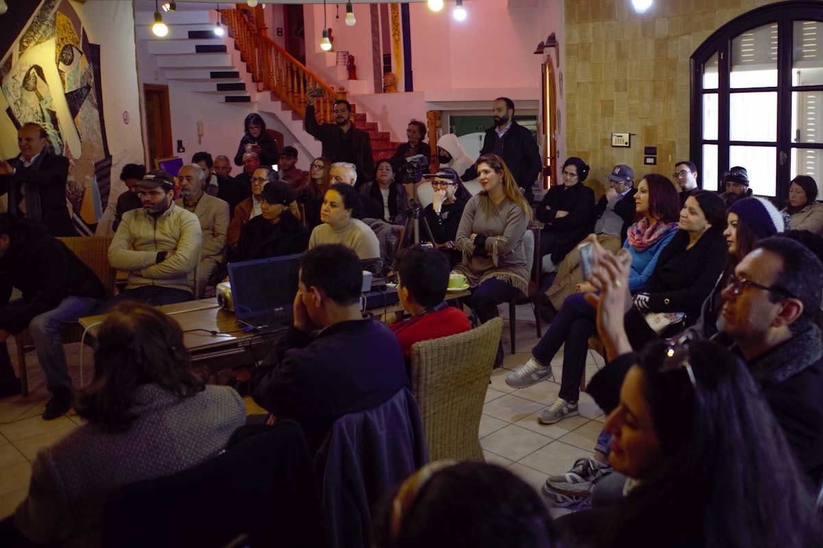 En el reciente encuentro de Susa se proyectó un cortometraje producido por la Comunidad Bahá’í de Túnez como contribución al discurso sobre el avance de la mujer.