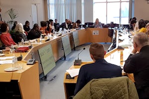 Le bureau bruxellois du BIC explore l’importance du langage pour favoriser une identité commune lors d’une table ronde au Parlement européen (en anglais).