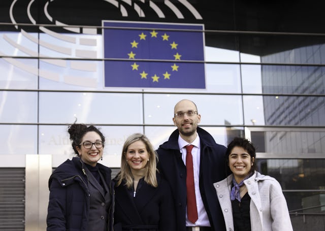 Au cours des dix dernières années, le bureau de Bruxelles a coordonné les efforts des bahá’ís pour travailler avec l’Union européenne, le Conseil de l’Europe et d’autres organisations européennes.
