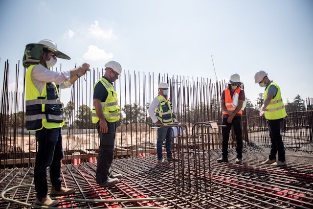 در هر مرحله از پروژه بازرسیهای دقیقی انجام شده است.