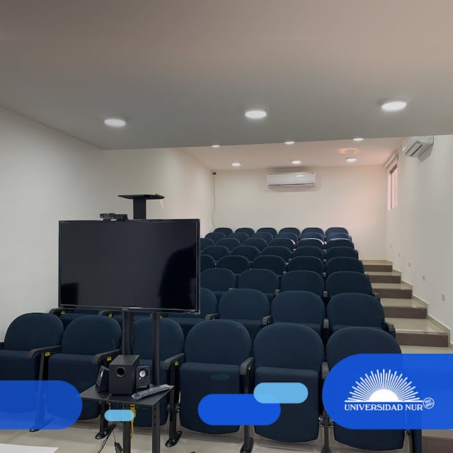 با روی آوردن به تدریس و مطالعهٔ آنلاین، این دانشگاه آگاهانه در حال انتخاب تکنولوژیهای مناسب برای فعالیتهایش بوده است.