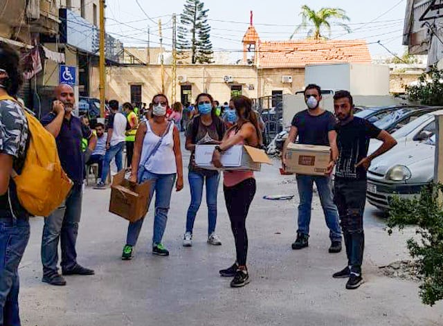 Toutes les personnes impliquées partageaient un esprit de service, ce qui leur donnait l’énergie nécessaire pour travailler dans des conditions difficiles.