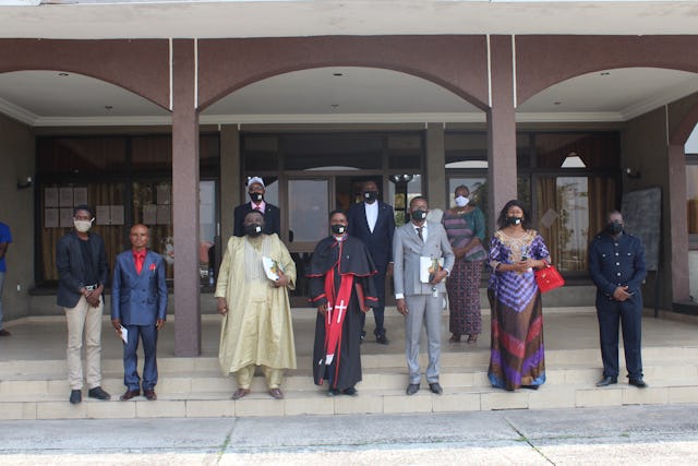 Lavoisier Mutombo Tshiongo, le secrétaire de l’Assemblée spirituelle nationale de la RDC, déclare que la présence de personnes diverses à cet évènement représente le rôle unificateur d’une maison d’adoration