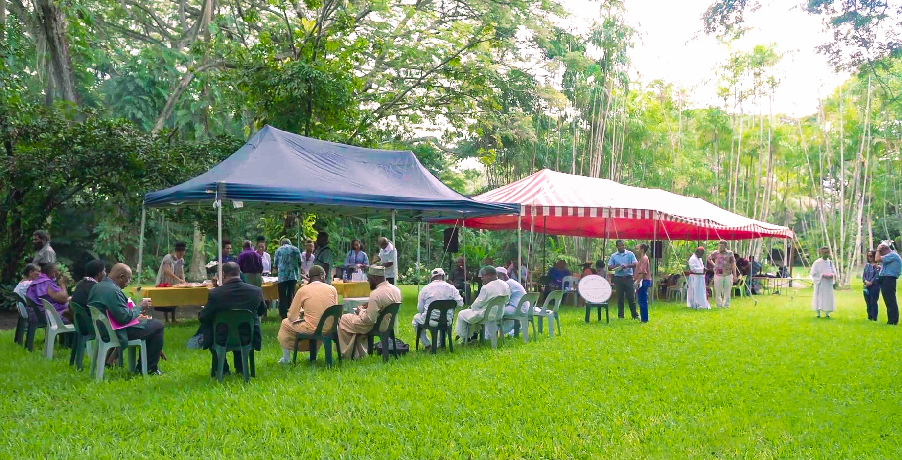 In-person gatherings were held according to safety measures required by the government. Since the event, government mandates now require the wearing of masks. Commenting on the atmosphere of the World Religion Day gathering, Zha Agabe-Granfar of the Bahá’í Office of External Affairs says “This was a gathering under the ‘tent of unity’, as everyone listened to each other in an atmosphere of love, respect, and tolerance.” (Credit: Roan Paul)