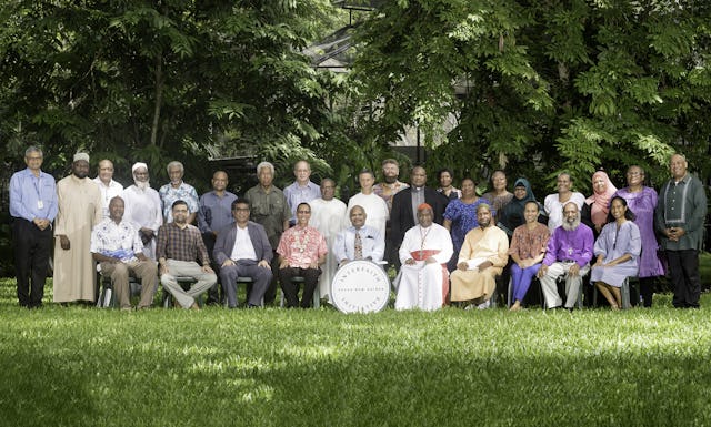 In-person gatherings were held according to safety measures required by the government. Since the event, government mandates now require the wearing of masks. The interfaith gathering marked World Religion Day and was a joint effort among many faith communities in the country. Imam Busaeri Ismaeel Adekunle (back row, 2nd from left), head of the Islamic Society of Papua New Guinea, says “As everyone expressed that day, this was a unique occasion and a first in our country.” (Credit: Roan Paul)