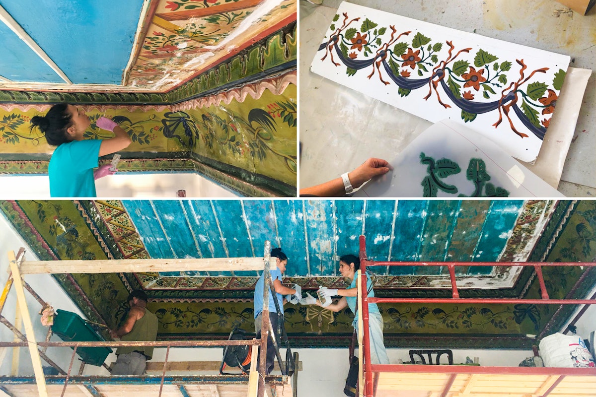یکی از اتاق‌های خانه سقفی منقش به طرحی زیبا و یک حاشیهٔ زینتی ظریف دارد که روی پنل‌هایی از جنس روی نقاشی شده‌اند. متخصصان مرمت برای حفظ این اثر هنری متعلق به دوران عثمانی، الگوی این حاشیه زینتی را ثبت کرده، صفحات را تعمیر کرده و نقاشی‌ها را مرمت کردند.