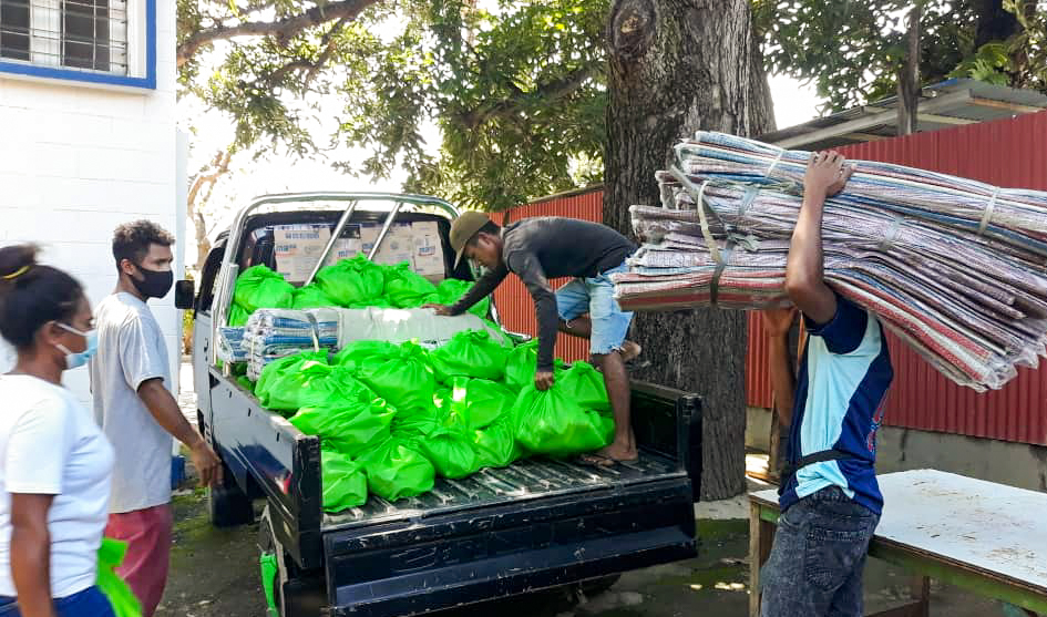 Relief efforts carried out according to safety measures required by the government. Alberto dos Reis Mendonca, a Bahá’í in the hard-hit Masin-Lidun neighborhood of Dili, says, “Every day we act and reflect, and then plan for the next day.”