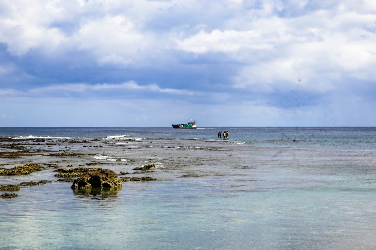 Seeing the boat appear on the horizon was a joyful moment for residents of Tanna—“like seeing a light of hope shine out from the midmost heart of the ocean,” as described by Nalau Manakel, a member of the Bahá’í National Spiritual Assembly of Vanuatu.