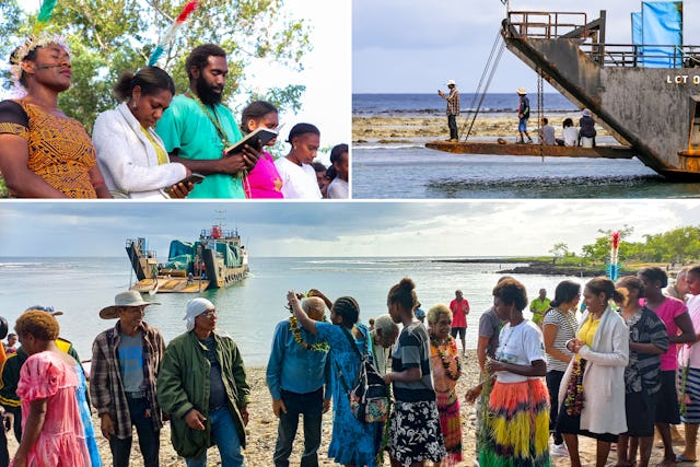 Les rassemblements en présence sont organisés selon les mesures de sécurité exigées par le gouvernement. En haut à gauche : Les habitants de Tanna organisent un programme de dévotion marquant l’arrivée sur l’île des éléments de la maison d’adoration bahá’íe locale. En haut à droite : L’équipage du bateau se prépare à débarquer après son arrivée à Tanna. En bas : Pendant que l’équipage attend un changement de marée pour pouvoir décharger, les habitants les accueillent à terre et placent des lauriers fleuris autour de leur cou en signe traditionnel de remerciement.